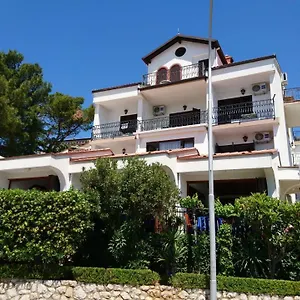 Bed & Breakfast Pansion Klaudija