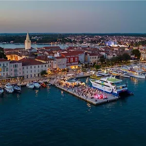 https://hotel-mauro.in-istria.net