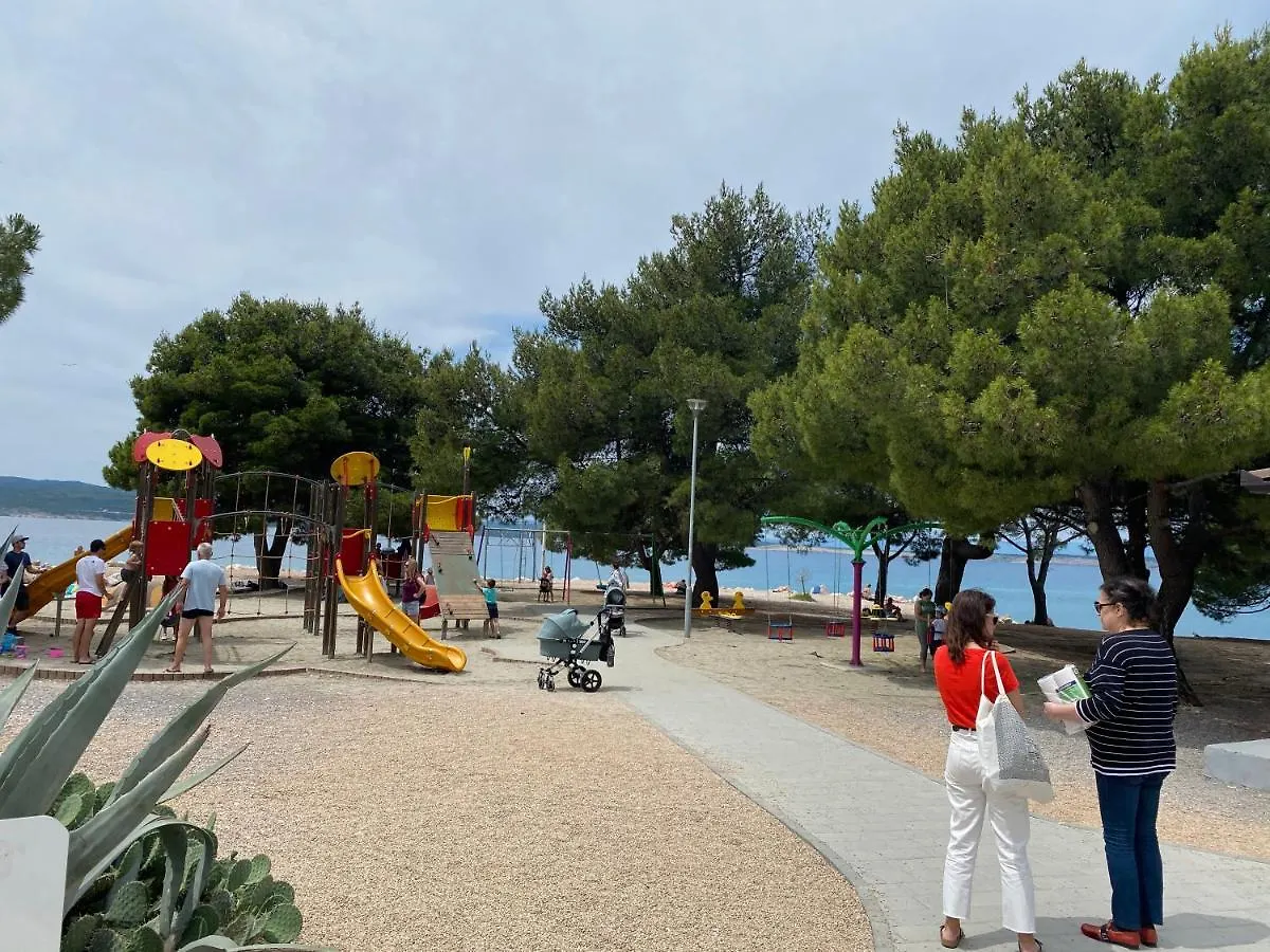 Family Apartments Vesna- 100 M Beach -Center Crikvenica 3*,  Croaţia