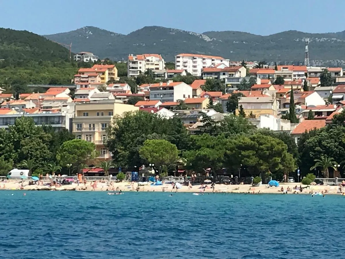 Family Apartments Vesna- 100 M Beach -Center Crikvenica