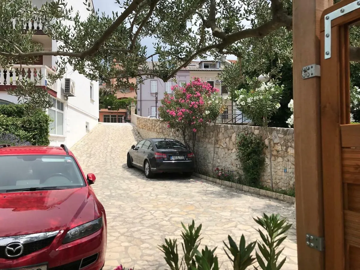 Family Apartments Vesna- 100 M Beach -Center Crikvenica Croaţia